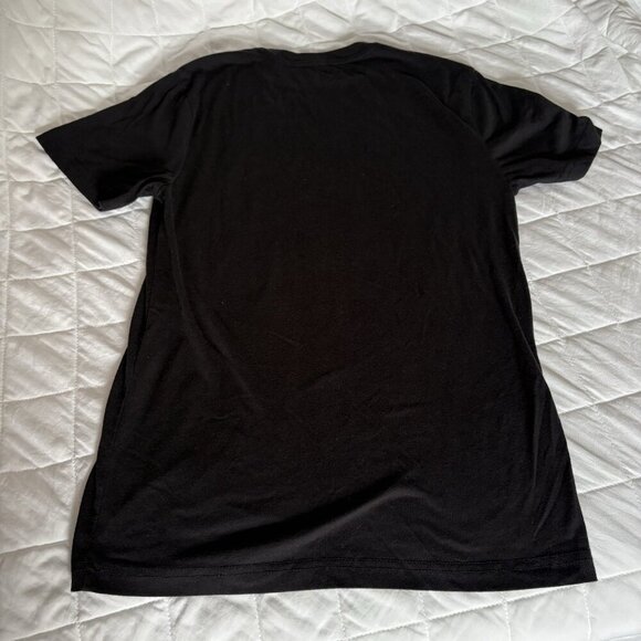 Disney The Nightmare Before Christmas Jack Skellington Santa Hat Tee T Shirt - Picture 6 of 6